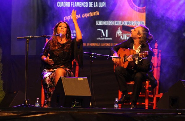 Virginia Gámez en noche flamenca Alhaurín el Grande