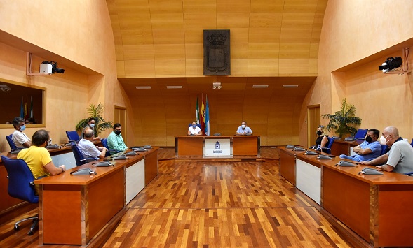 Alcaldesa reunión representantes peñas Fuengirola