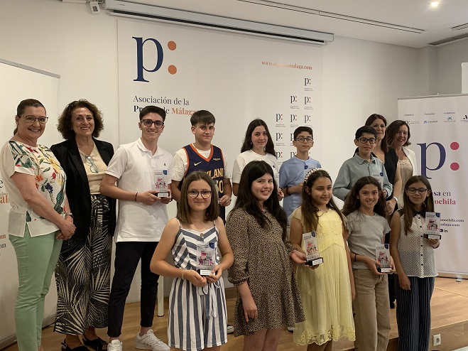Un artículo sobre la salud mental de los adolescentes gana el primer premio del VI Concurso de Prensa Escolar