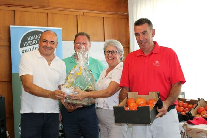 El II Torneo de Golf Tomate Huevo Toro vuelve a llenar Alhaurín Golf