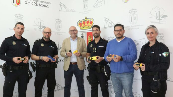 Presentación pistola táser Policía Local Cártama