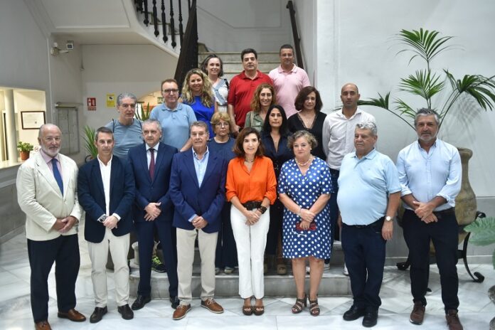 Foto grupo convenio comercio Málaga