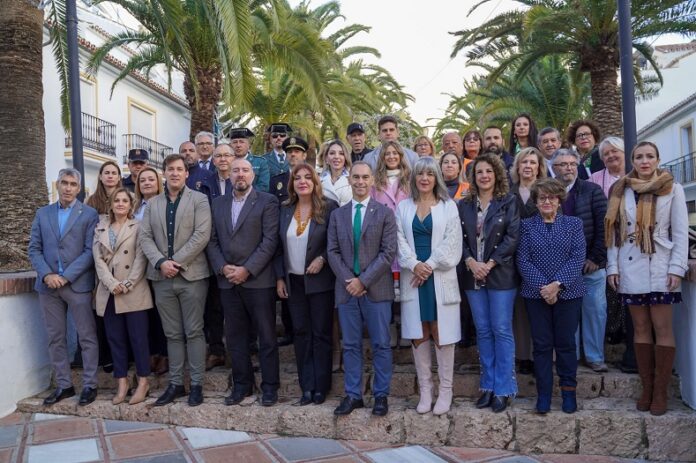 Día Bandera. Benalmádena